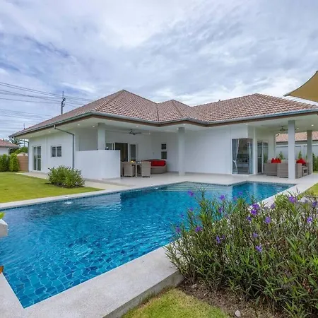 Private 3 Bedroom Pool Villa Ms22